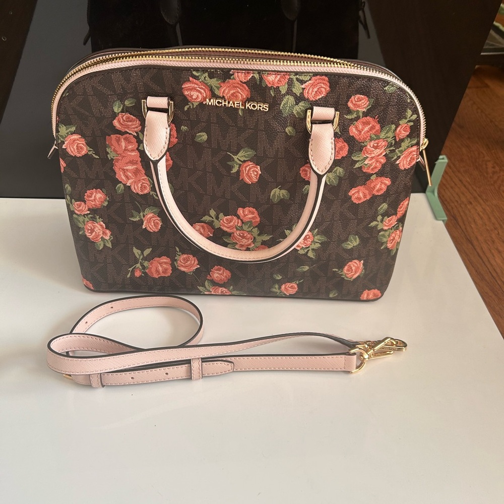 New without tags unique Michael Kors top handle bag with strap